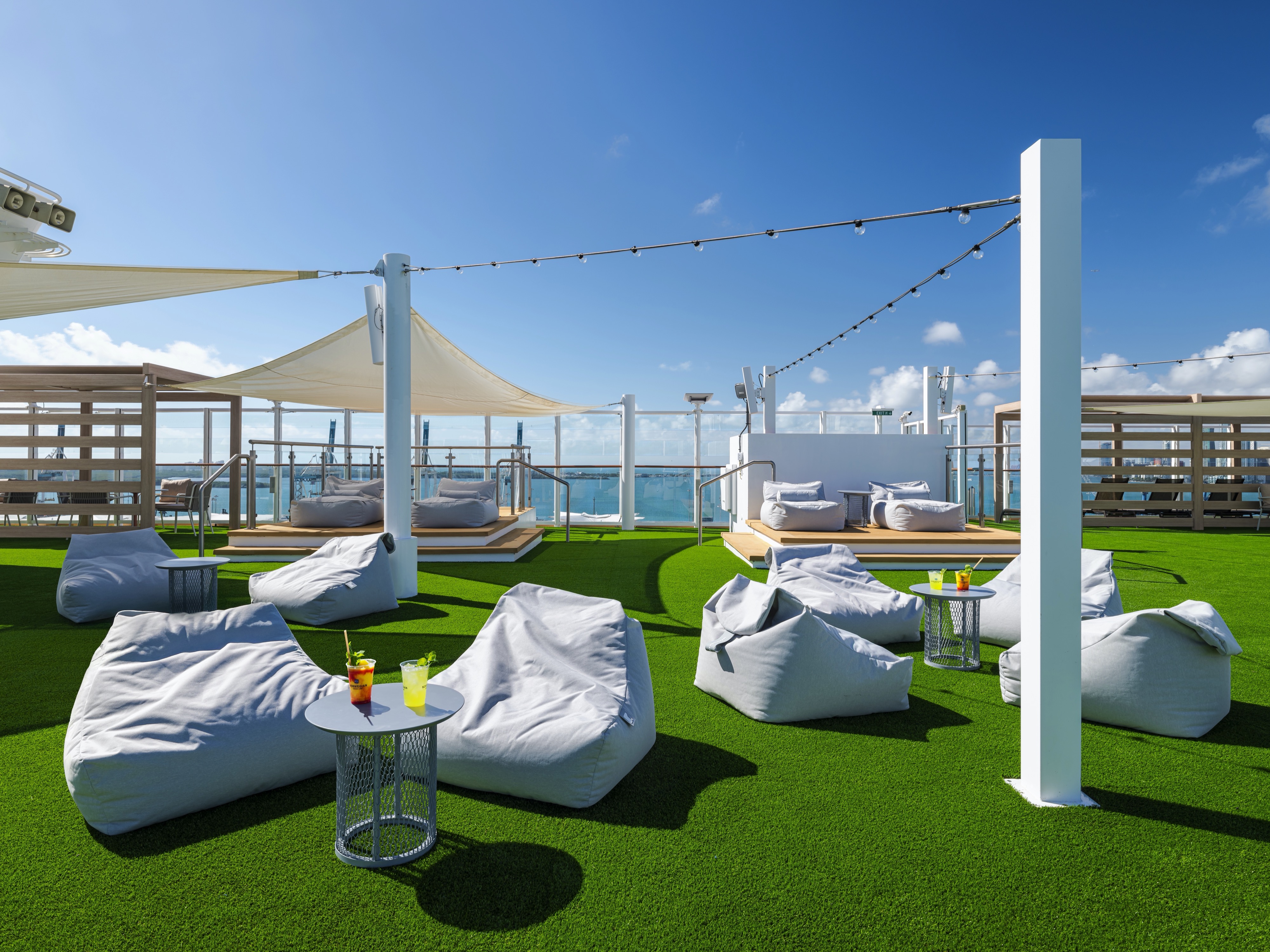 Norwegian Bliss - Horizon Park